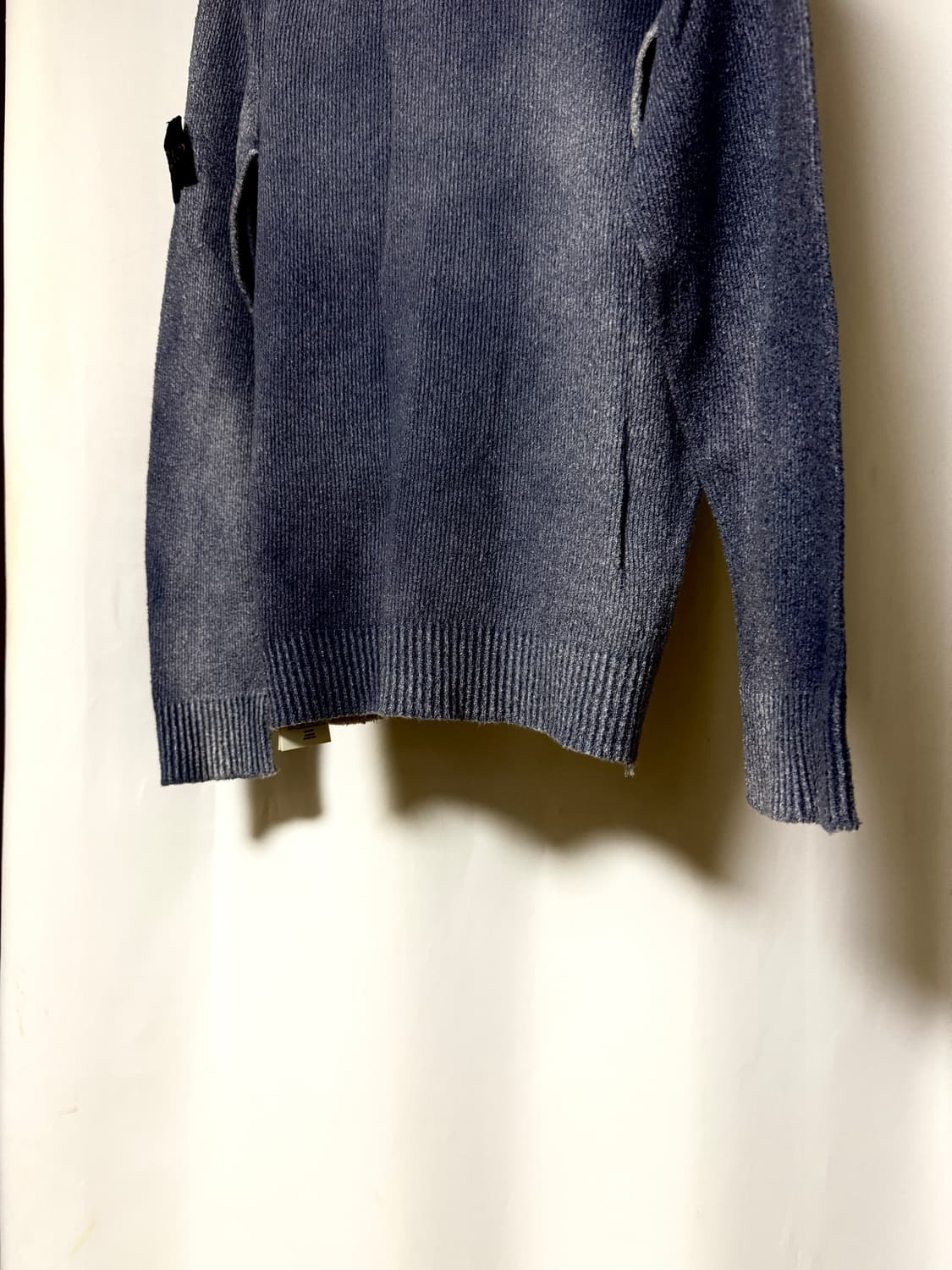 Stone Island 스프레이 워시드 니트 상품이미지9