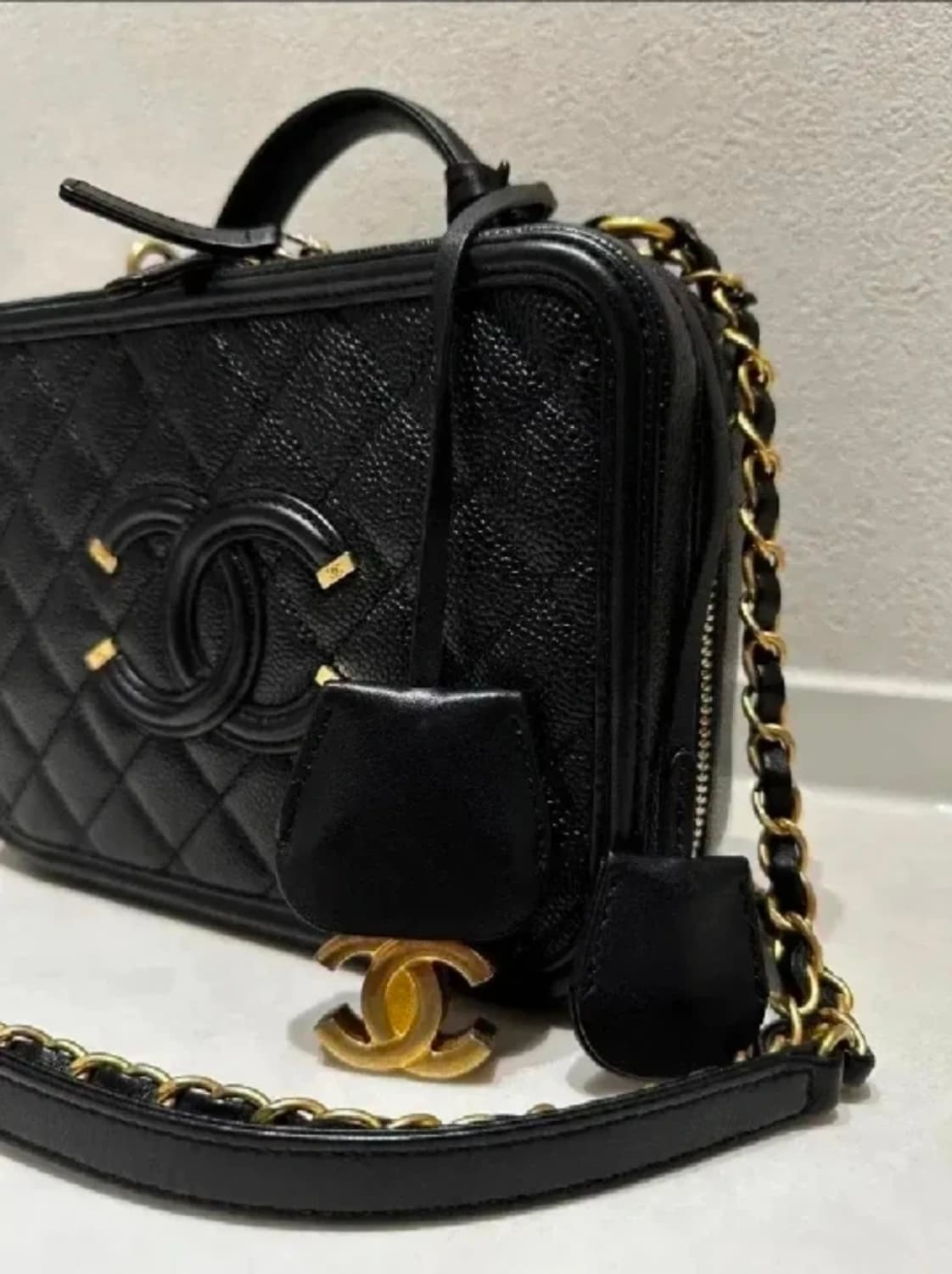 샤넬 캐비어 코스메틱백 금장 상품이미지2