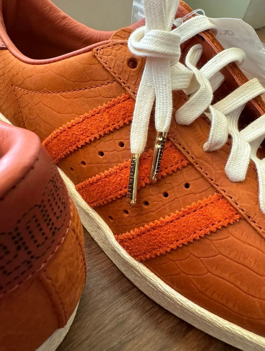 아디다스 x 풋패트롤 슈퍼스타 80v 폭스레드 상품이미지7