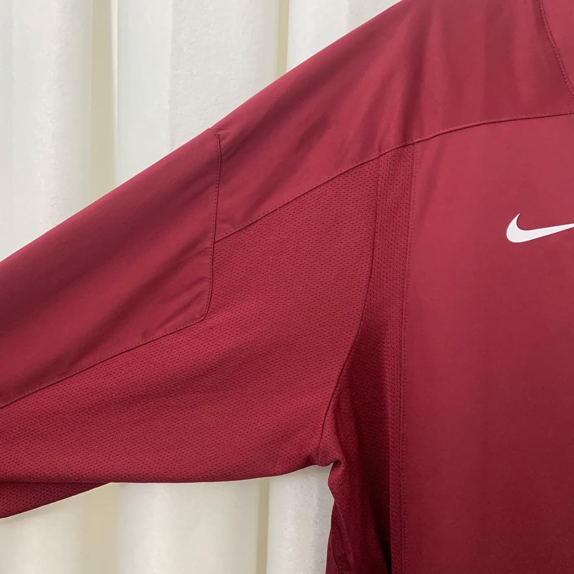 나이키 버건디 부분매쉬 웜업 상품이미지4