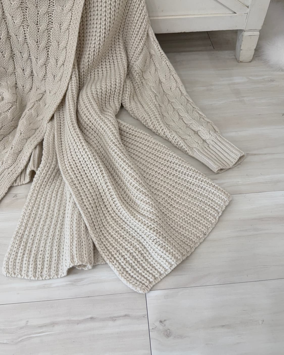 Cosy Mute oatmeal unique knit top 상품이미지9