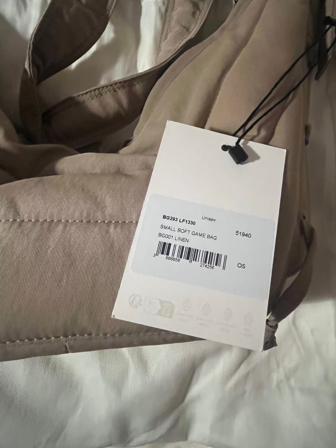 르메르 소프트 게임백 스몰 베이지 LEMAIRE SOFT GAME BAG 상품이미지4