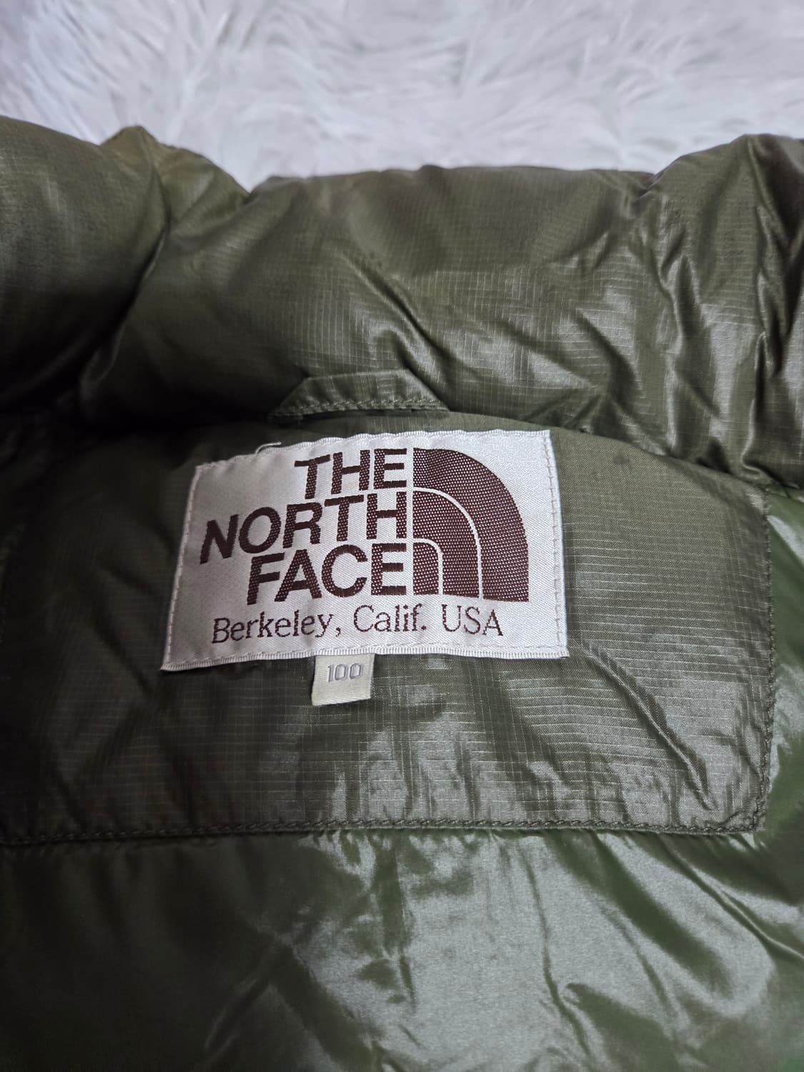 노스페이스 700 LTD 패딩 베스트 카키/베이지 상품이미지3