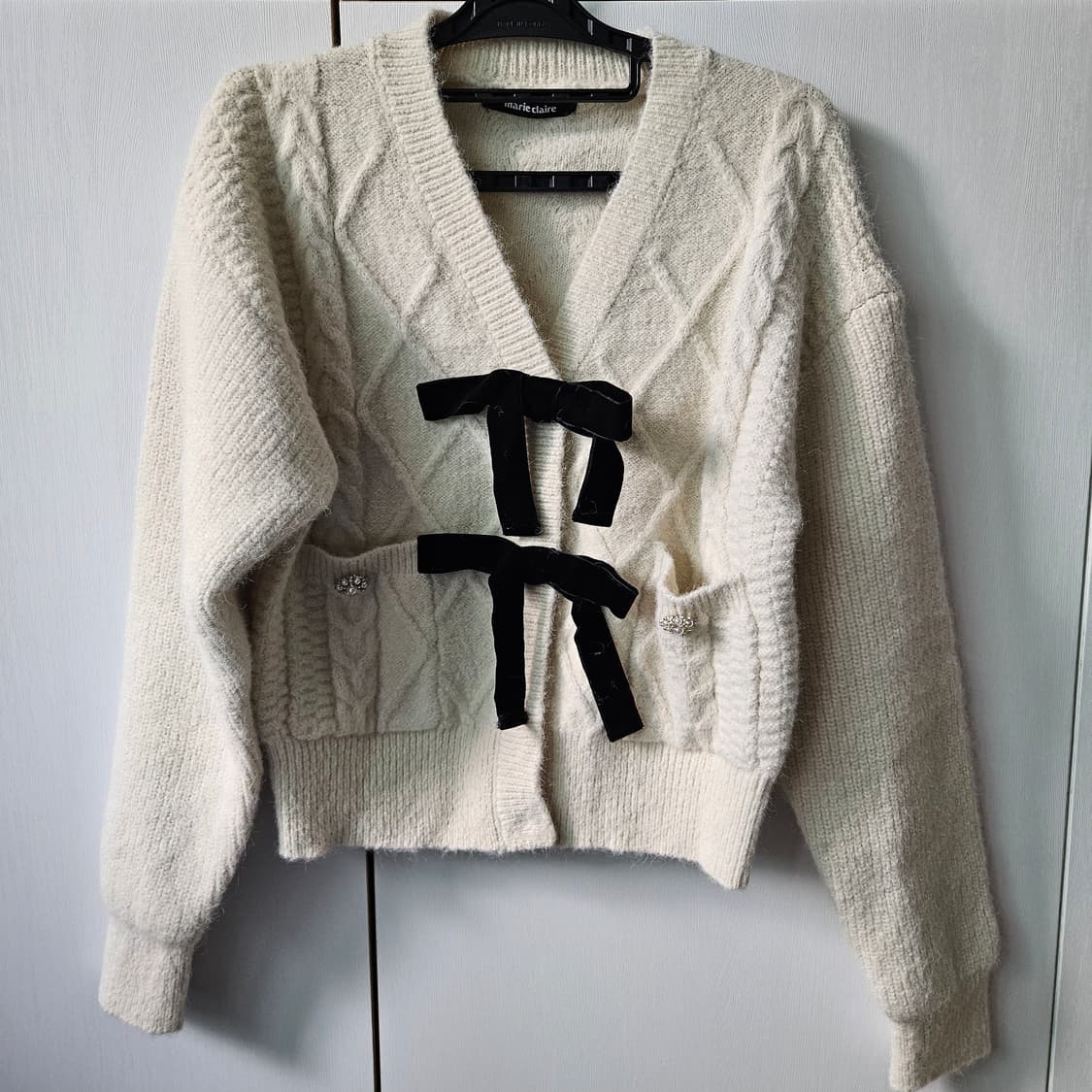 마리끌레르 울 리본 가디건 55사이즈 상품이미지2