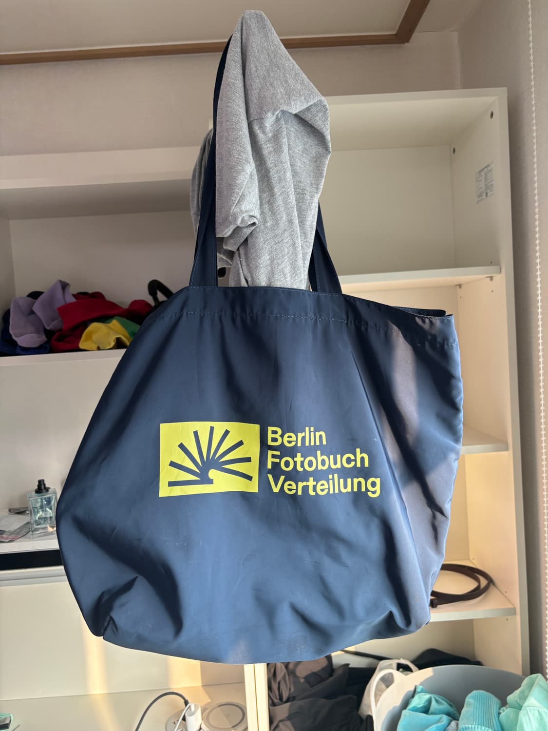 베를린포토북디스트러뷰션 토트백 네이비 상품이미지1