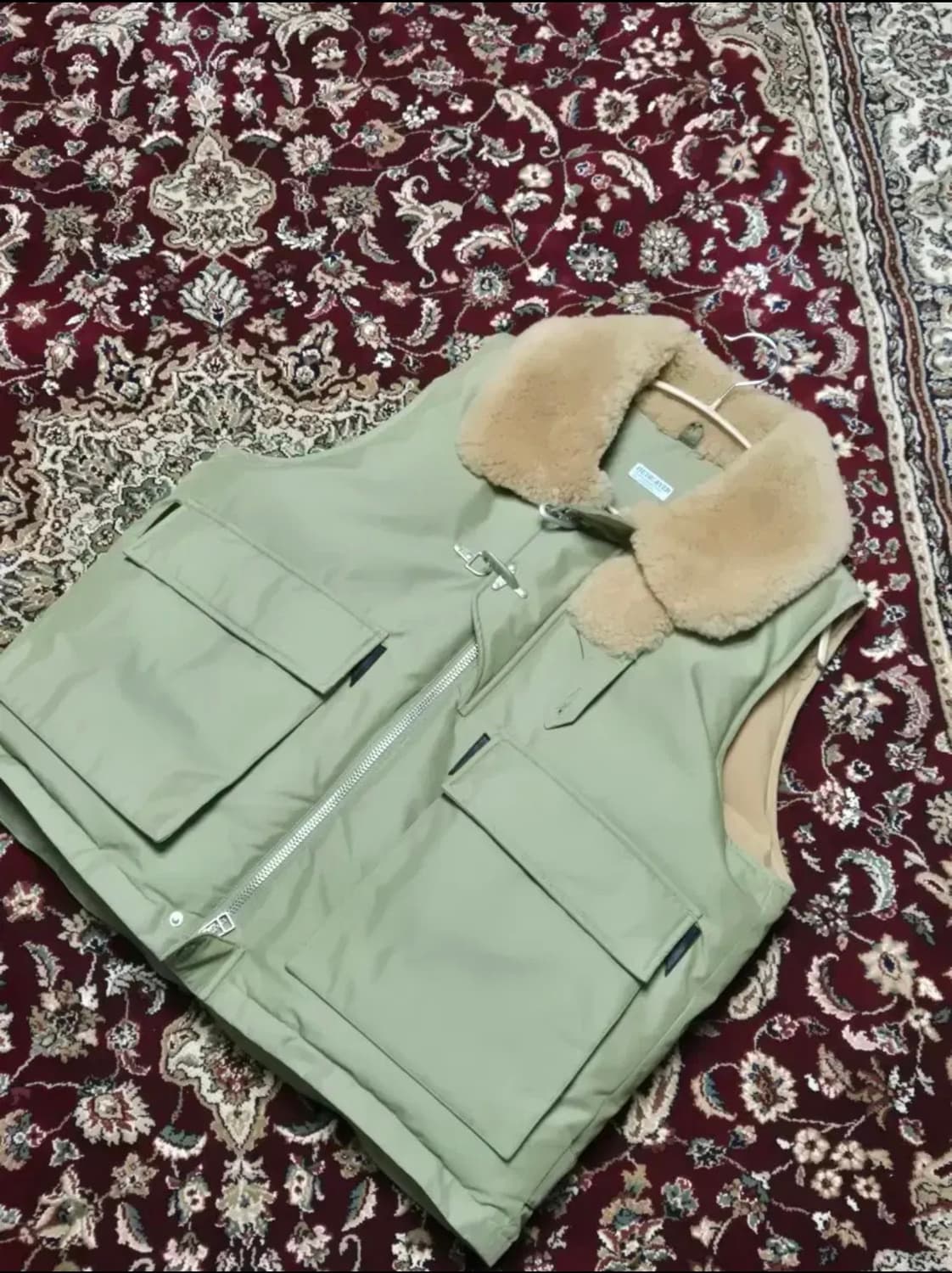 비헤비어 B6 덕다운 패딩 베스트 판매 및 교환 상품이미지3