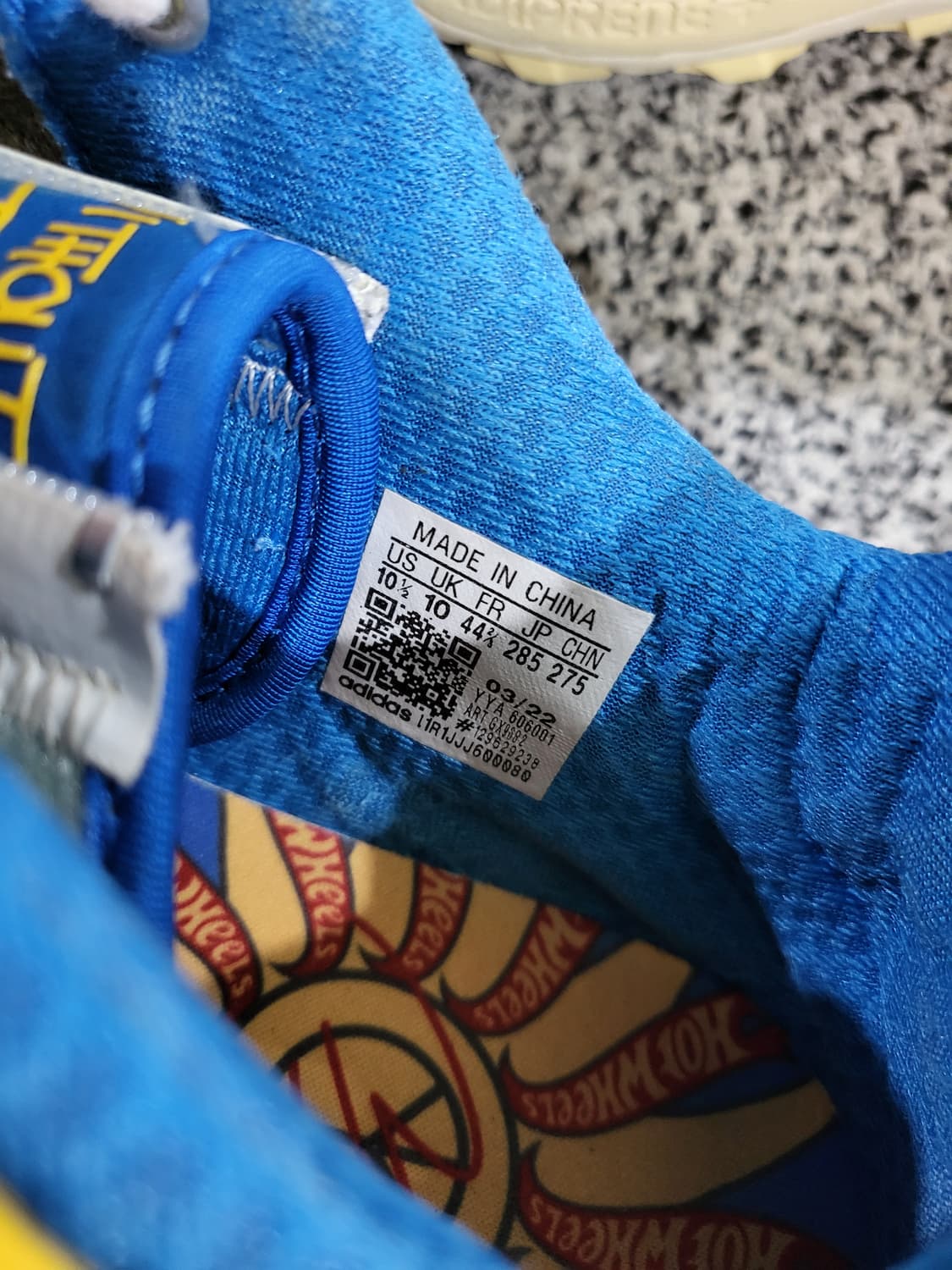 아디다스 X 션 위더스푼 X 핫 휠 협업 슈퍼터프 스니커즈 상품이미지9