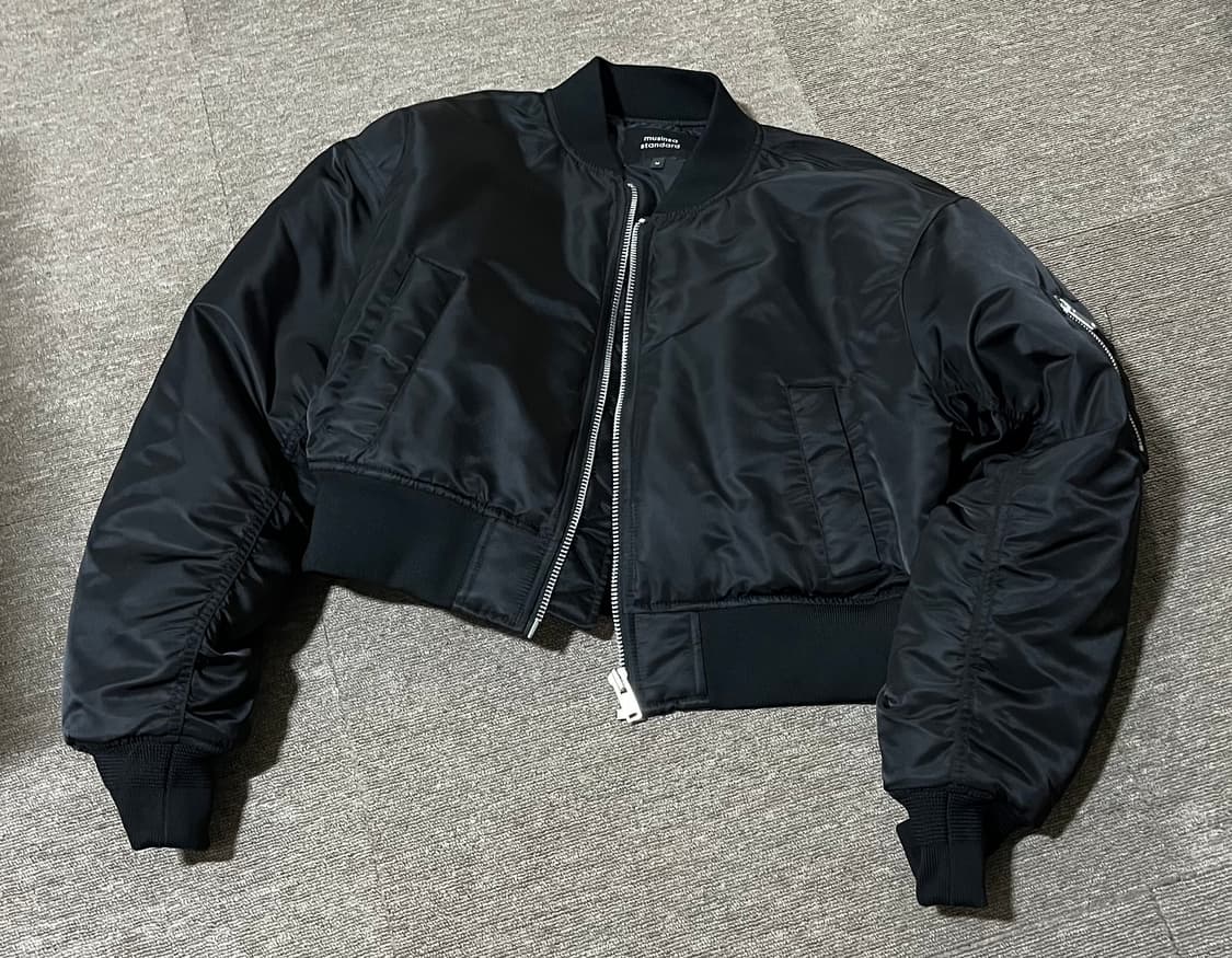Womens Crop MA-1 Bomber Jacket [Black] 상품이미지3