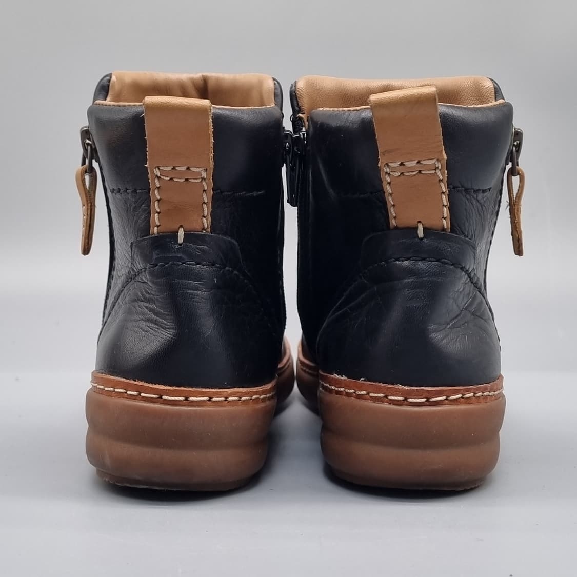 클락스 레더 여성앵클부츠220 상품이미지4