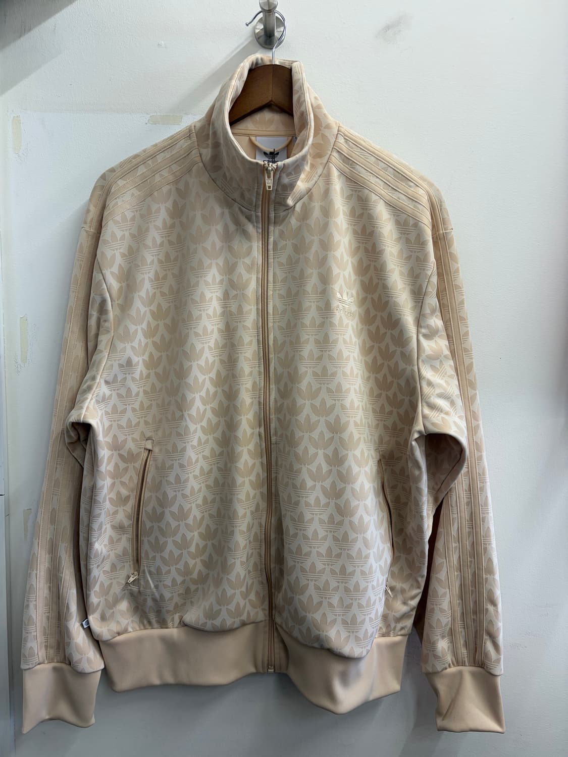 N33. 아디다스 모노그램그래픽 희귀져지 상품이미지1