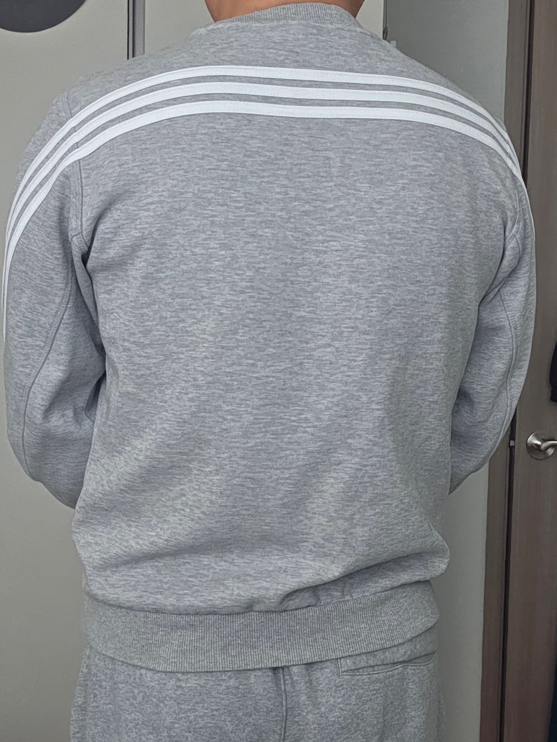 아디다스 삼선 맨투맨 롱슬리브 라운드 셔츠 라이트 그레이(M)100 상품이미지7
