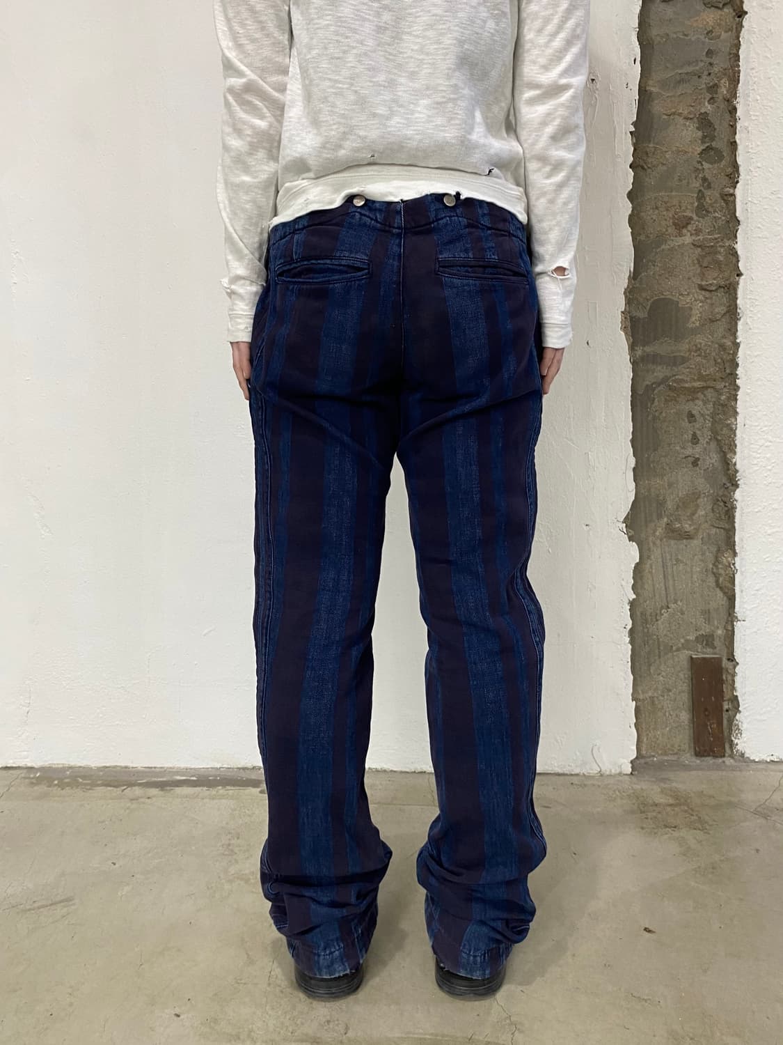 비비안 웨스트우드 맨 스트라이프 팬츠 상품이미지1