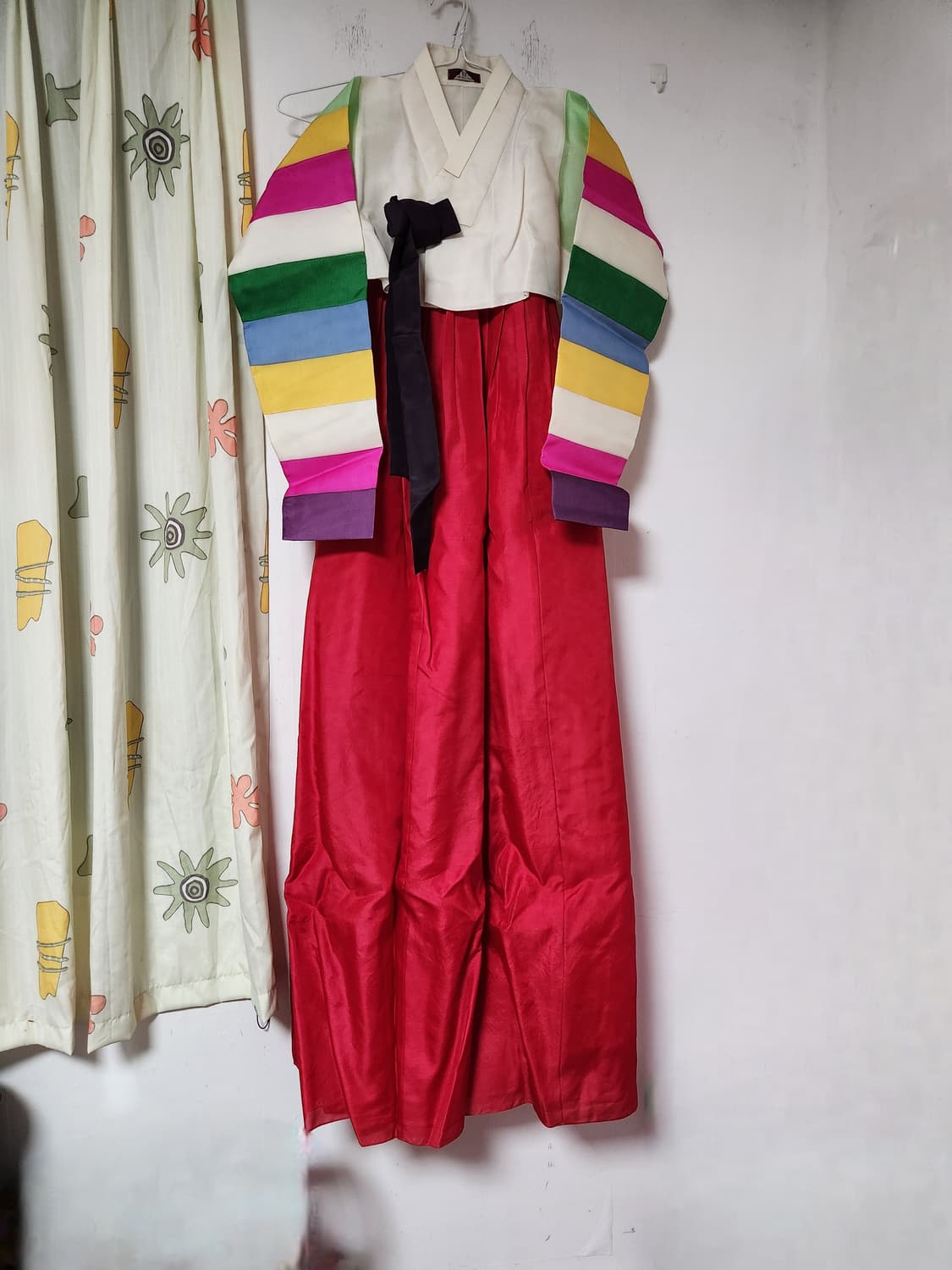 금단제 한복 풀세트 색동 저고리 붉은 치마 90~95 상품이미지1