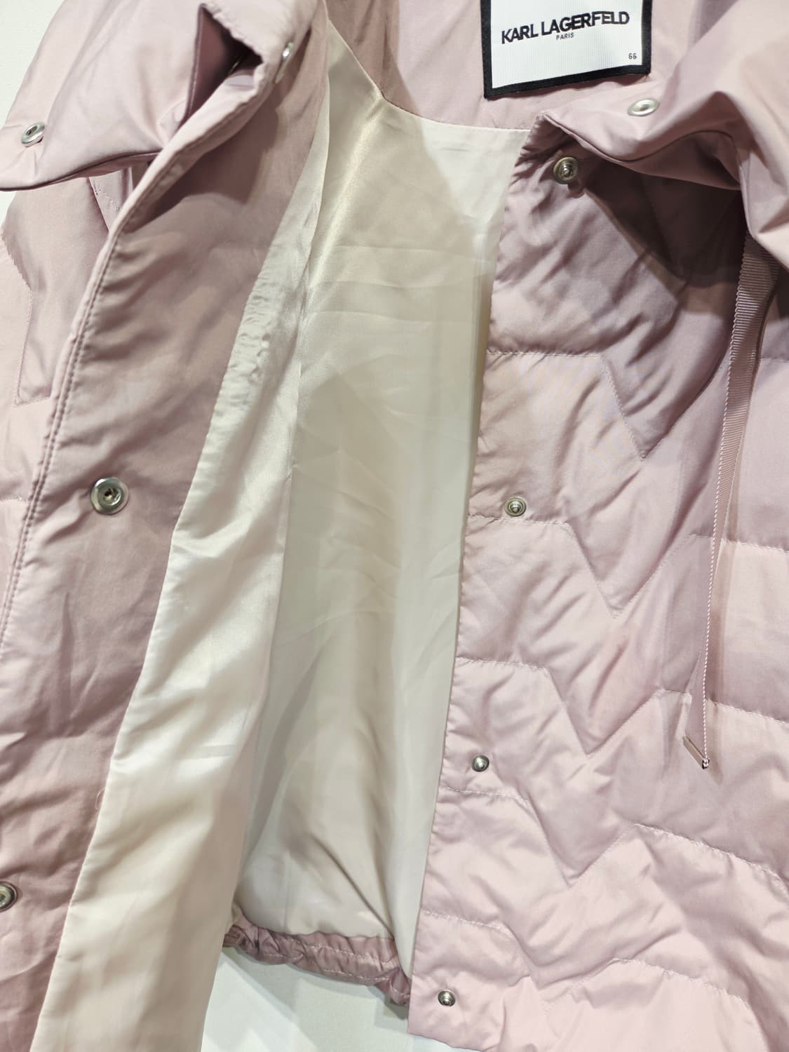 칼 라거펠트 파리스 구스다운 반팔 크롭 패딩 자켓 상품이미지7