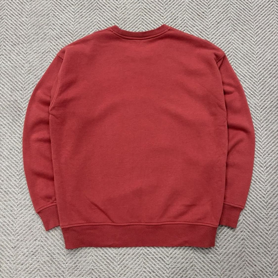 언더아머 그래픽 로고 맨투맨 v1628 상품이미지2