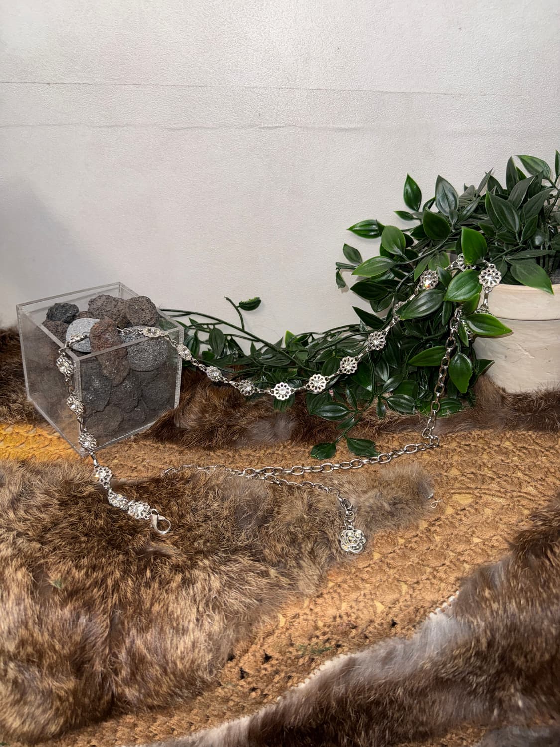 Silver cubic flower chain belt 상품이미지1