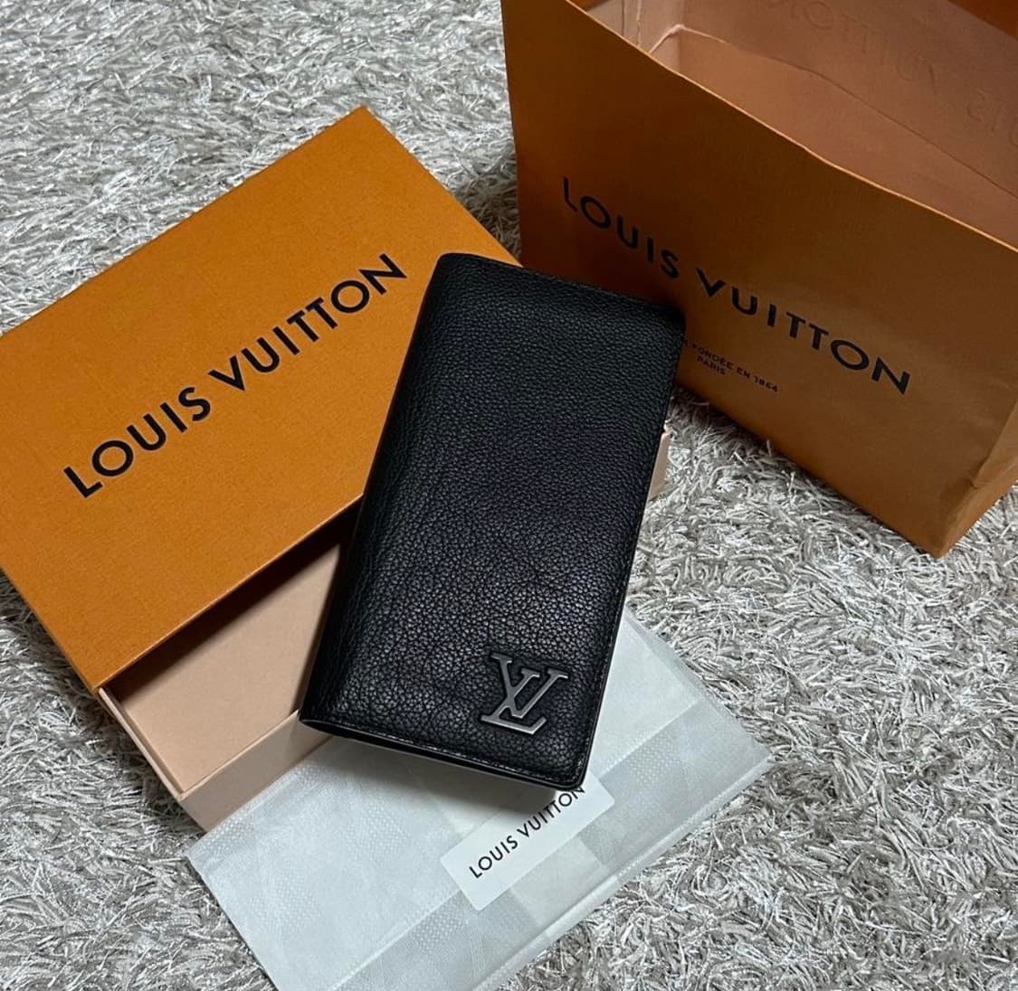 [리오브] 루이비통 LV 에어로그램 장지갑 상품이미지2