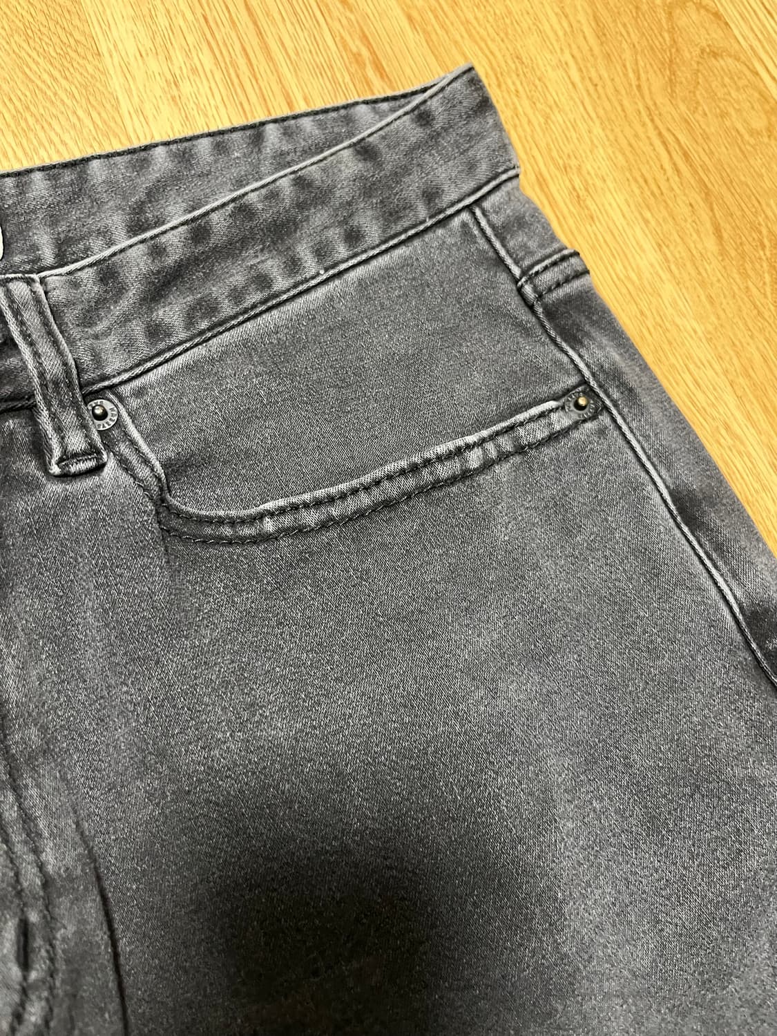 헤지스  블랙 워싱 데님 팬츠 상품이미지3