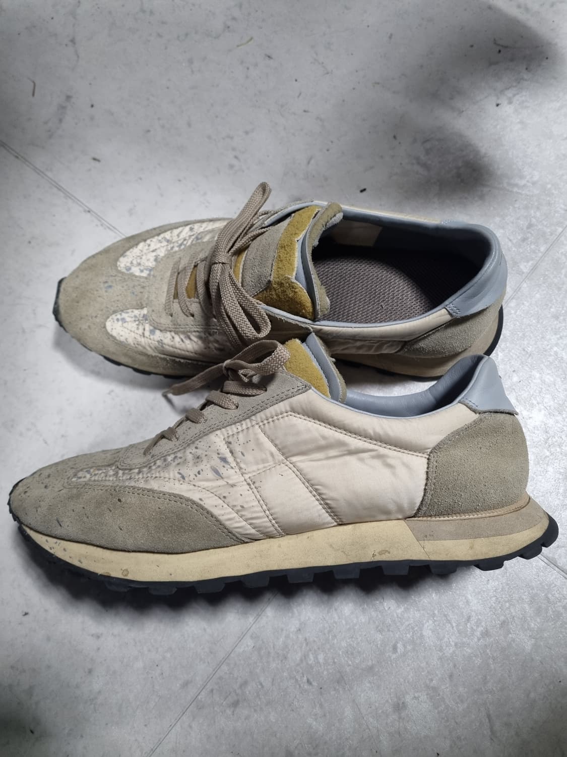 메종마르지엘라 페인팅 스니커즈  상품이미지2