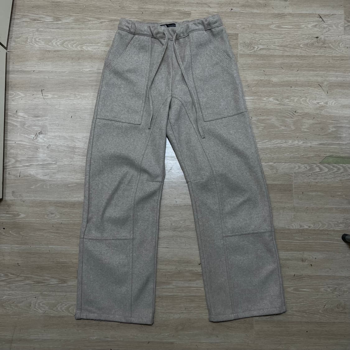 자라 여성 패치 포켓 심 트레이닝 밴딩팬츠 [오트밀] XS 상품이미지1