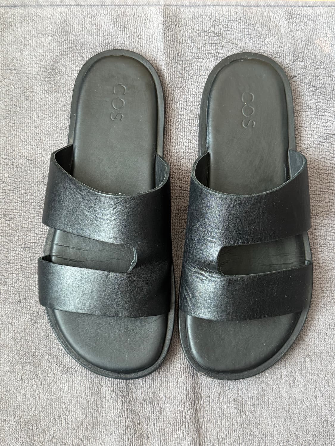 [COS/코스] 레더 패디드 슬라이드 블랙 (IT 42 / 280까지 가 상품이미지5