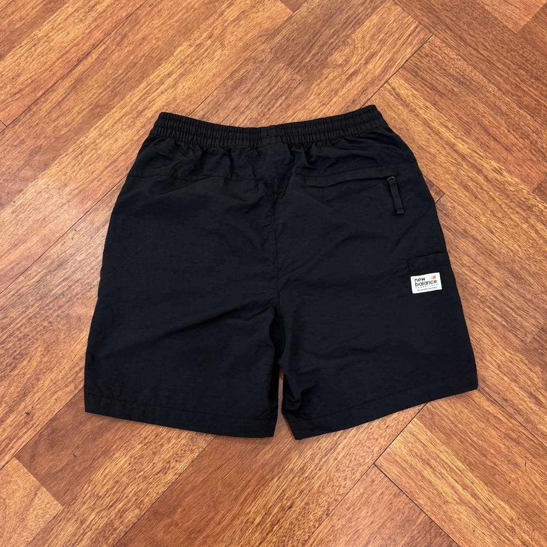 S 뉴발란스 블랙 나일론 반바지 팬츠  상품이미지2