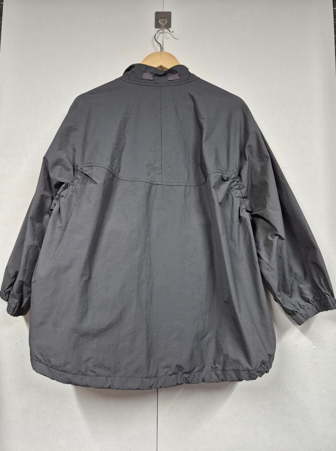 리본 장식 루즈 바람막이 재질 아우터 상품이미지3