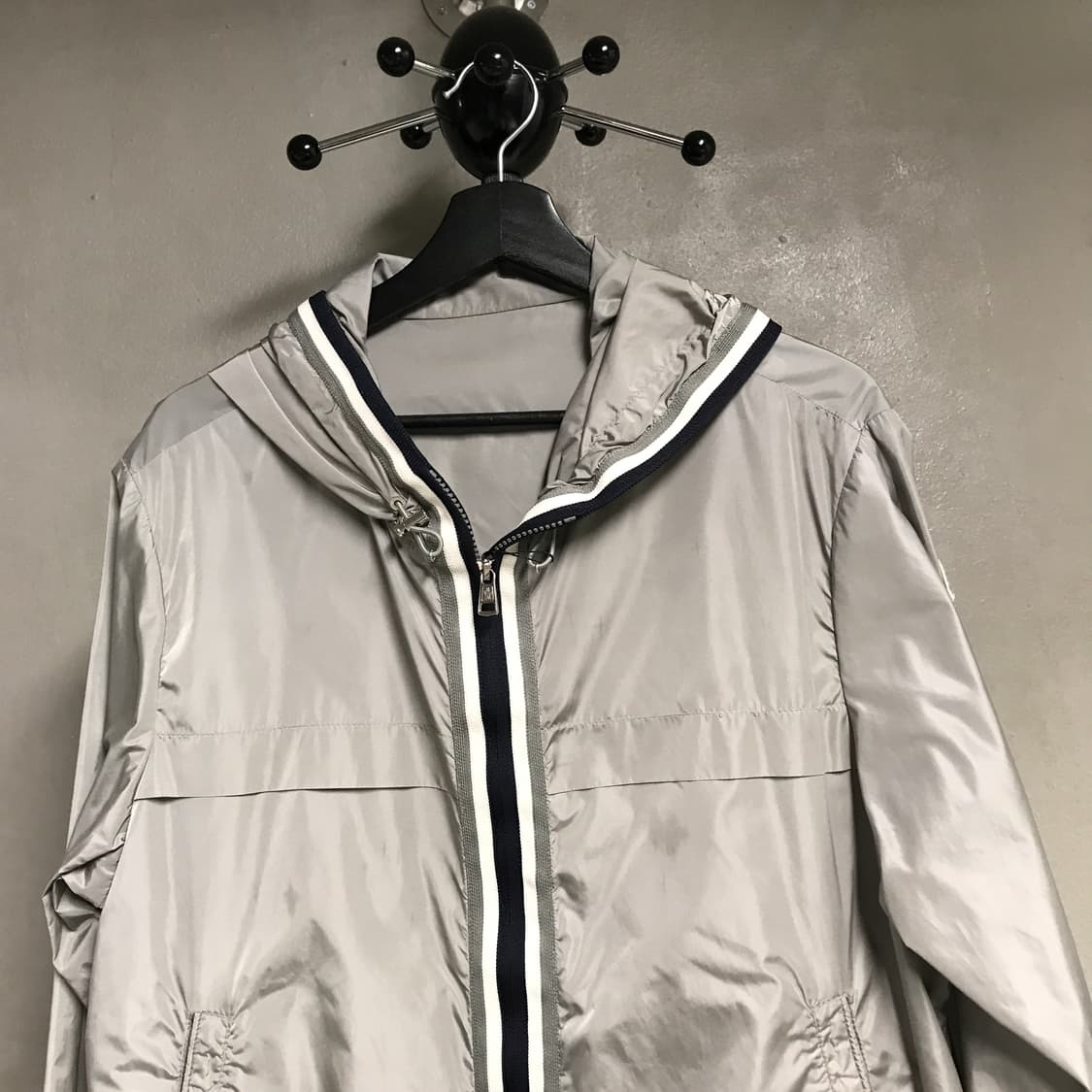 몽클레어 그레이 바람막이 4 상품이미지2