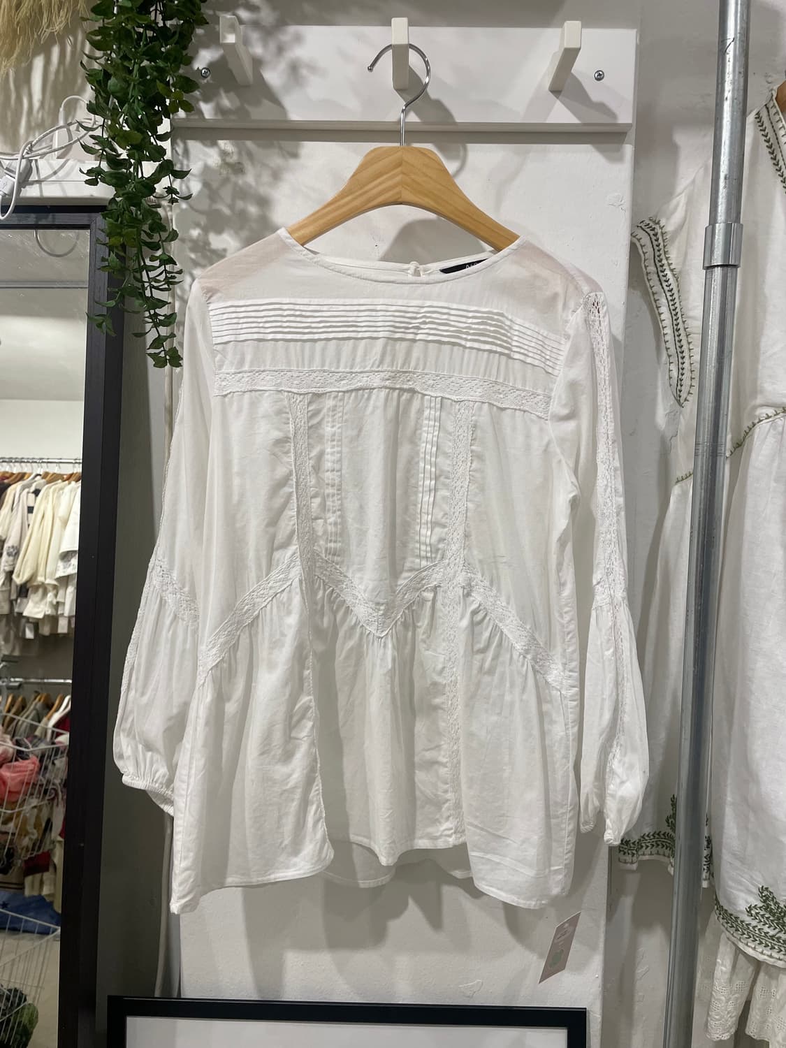 사선 레이스 블라우스 상품이미지7