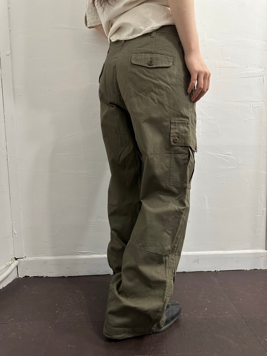 human woman khaki cargo pants 상품이미지3