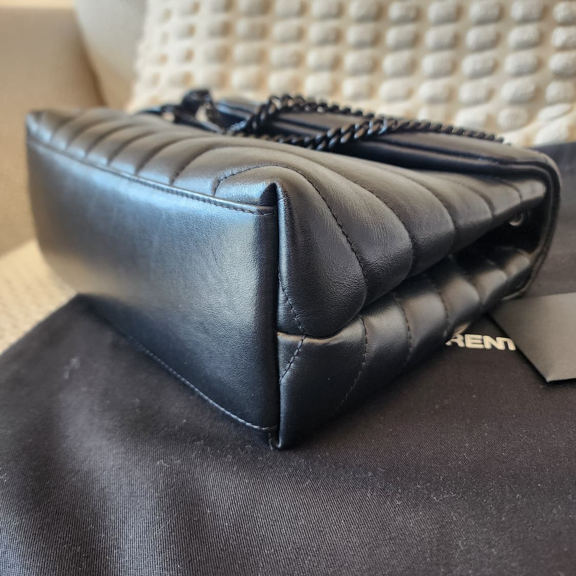 초민트급 생로랑 루루 스몰 숄더백 올블랙 상품이미지6