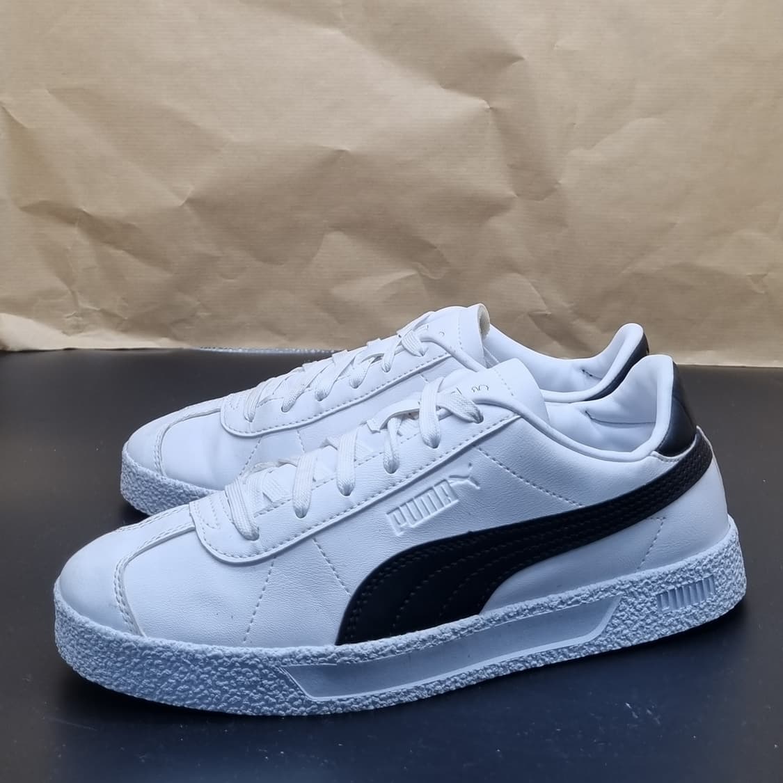 푸마 클럽 흰검 여성스니커즈240  상품이미지1