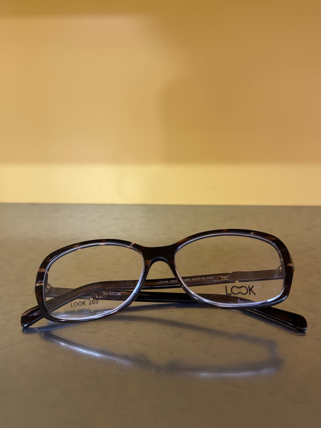 LOOK 203 클래식 스퀘어 프레임 상품이미지1