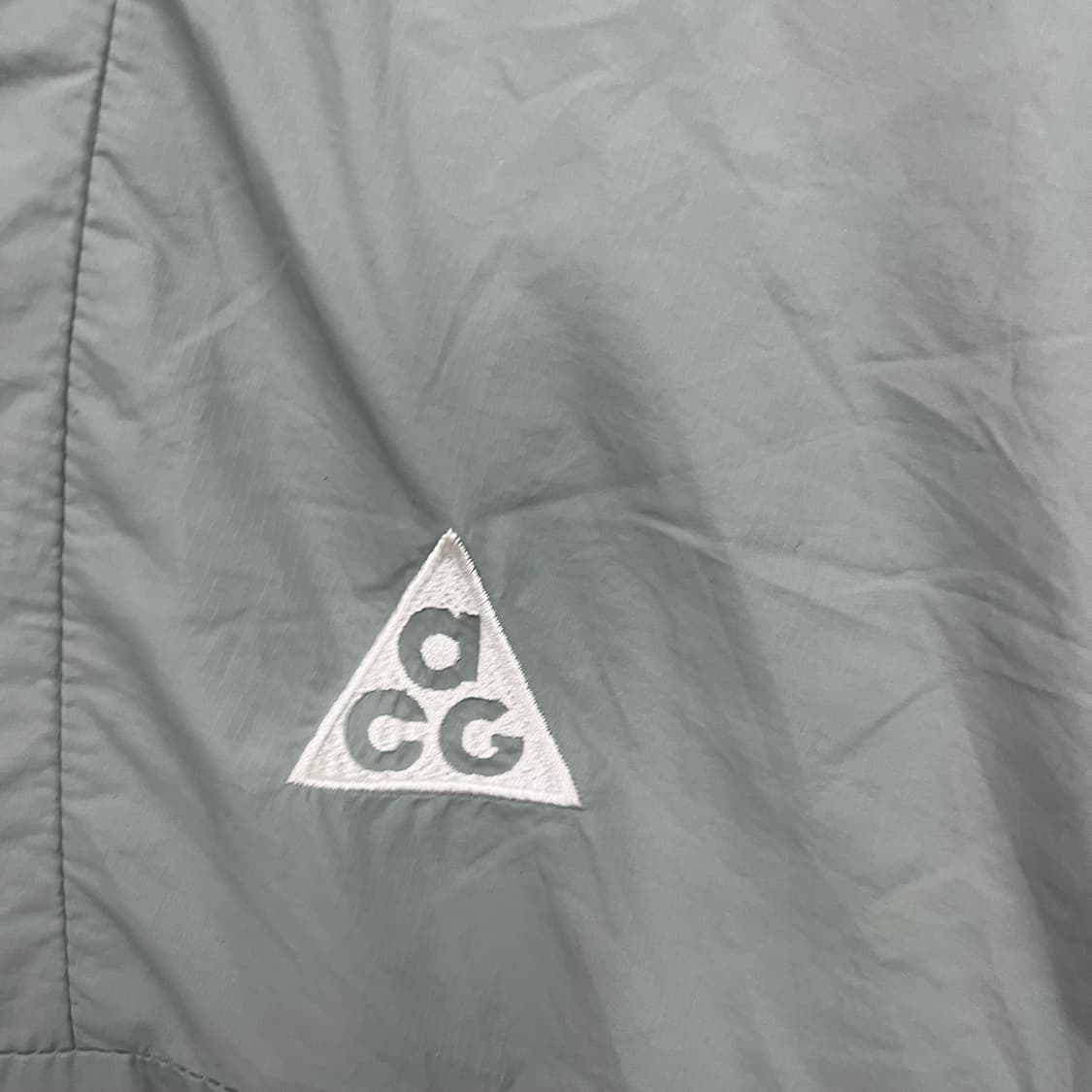 나이키 ACG 카키 바람막이 자켓 상품이미지2