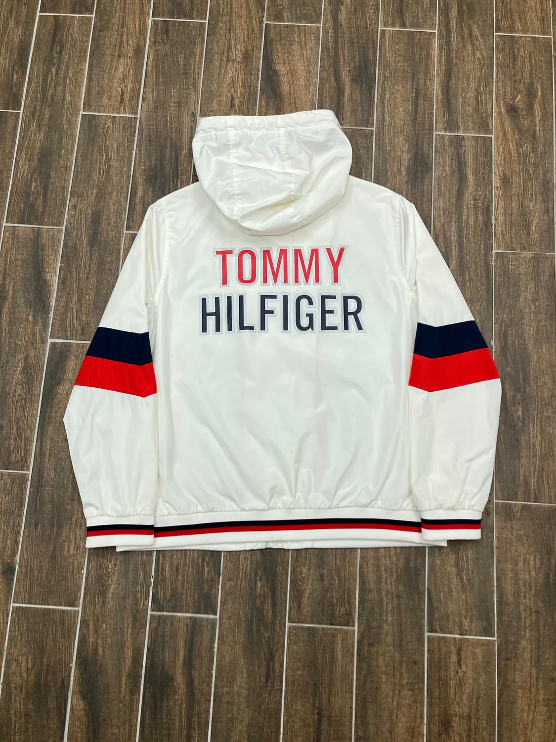 타미힐피거 올드스쿨 빅로고 바람막이 상품이미지1