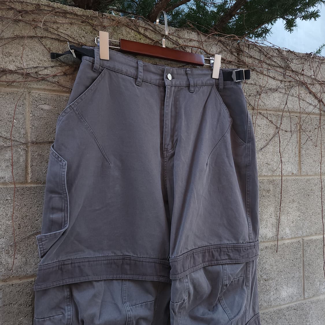 [2] 파프롬왓  파 레이어드 워크 팬츠_차콜 상품이미지5