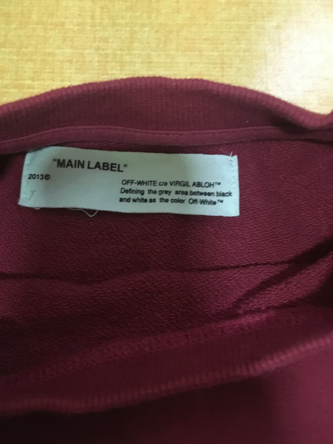 오프화이트 맨투맨  상품이미지3
