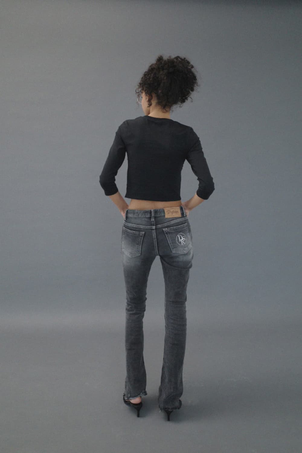 드라이로즈 logo bootcut 로고 부츠컷 팬츠 흑청 바지 상품이미지4