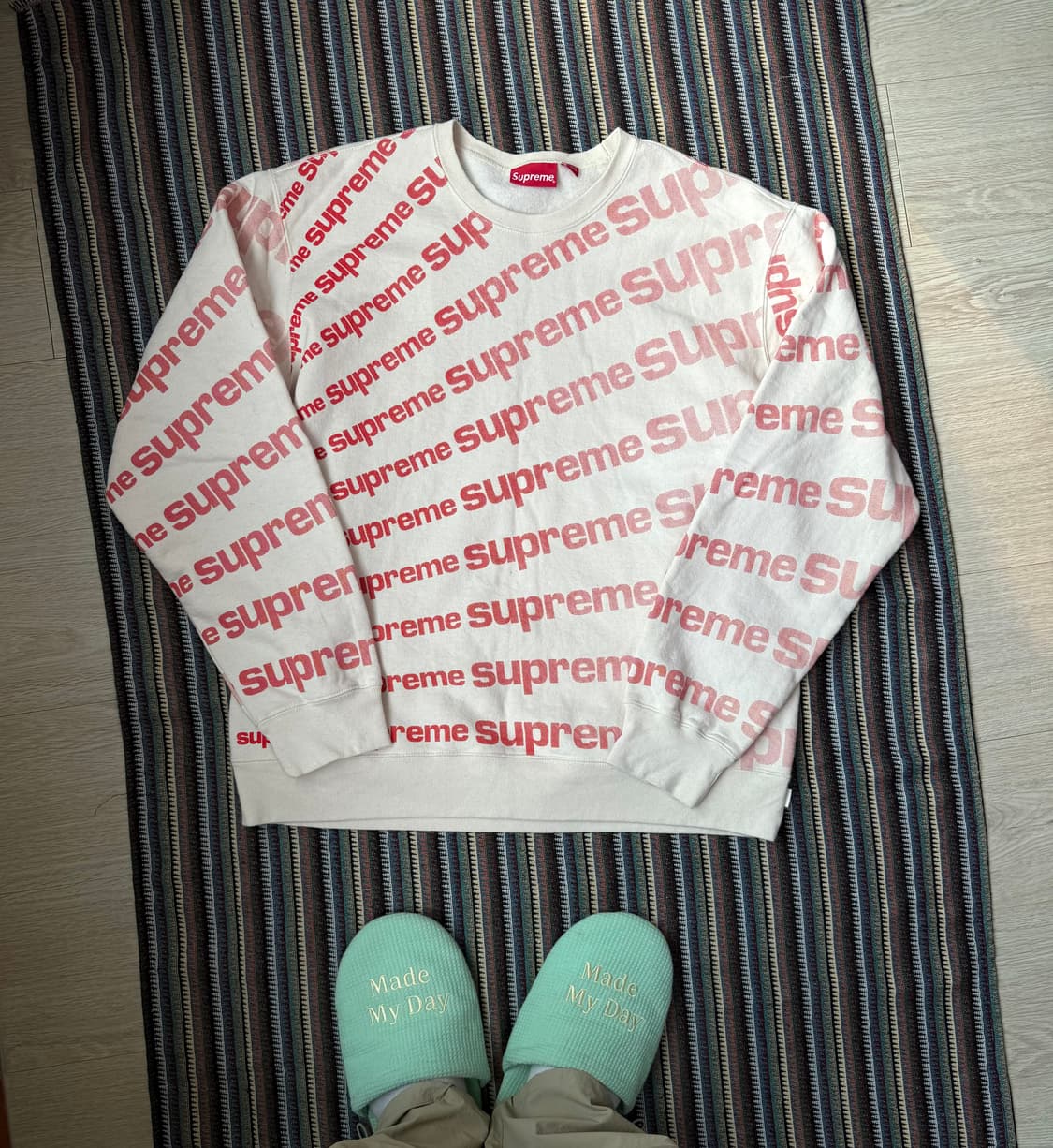 슈프림 레터링 맨투맨 상품이미지2