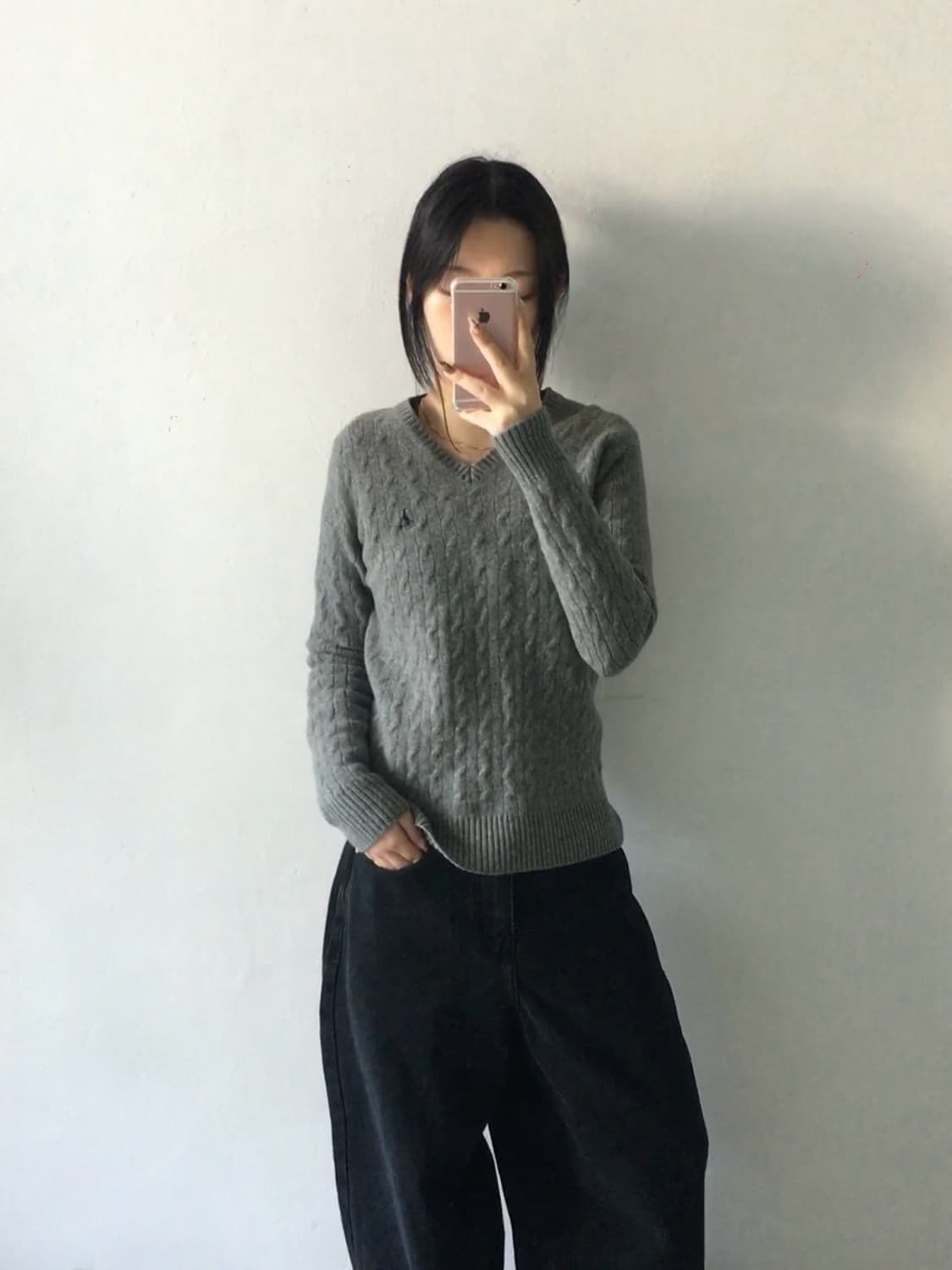 빈폴 자수 꽈배기 브이넥 니트 상품이미지1