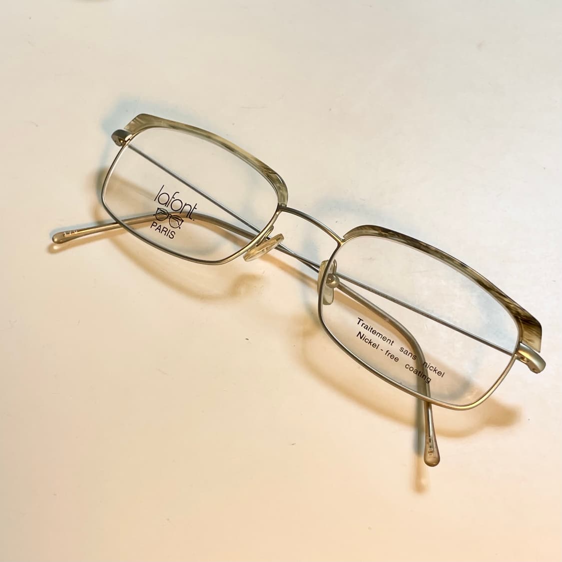 lafont 프랑스 라퐁 사의 빈티지 안경 판매합니다. 상품이미지2