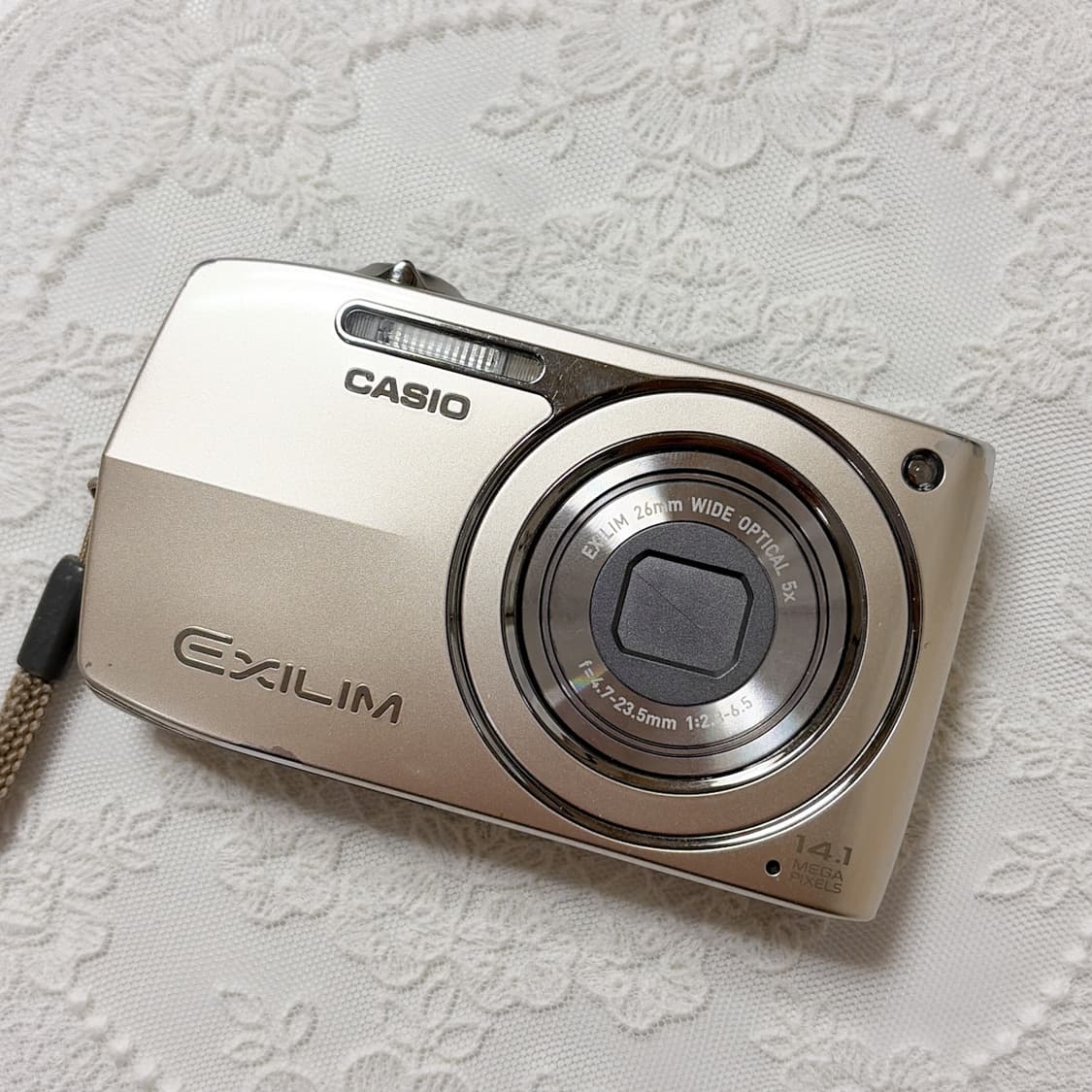 카시오 엑슬림 Z2300 골드 (하자있음/설명필독) 상품이미지1