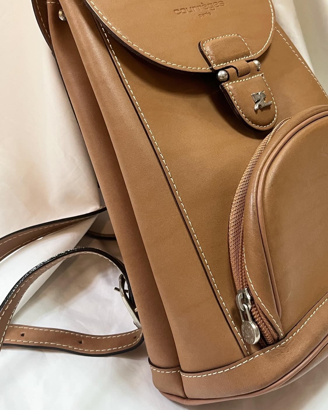 꾸레쥬 백팩 상품이미지3