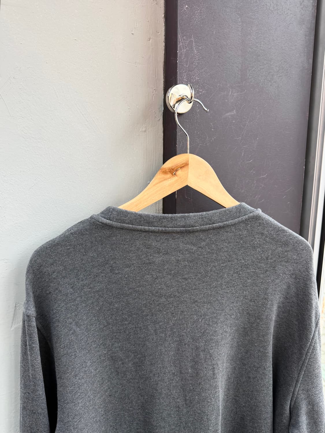 .XXL/ 몽클레어 기모 자수패치 그레이 맨투맨 상품이미지7