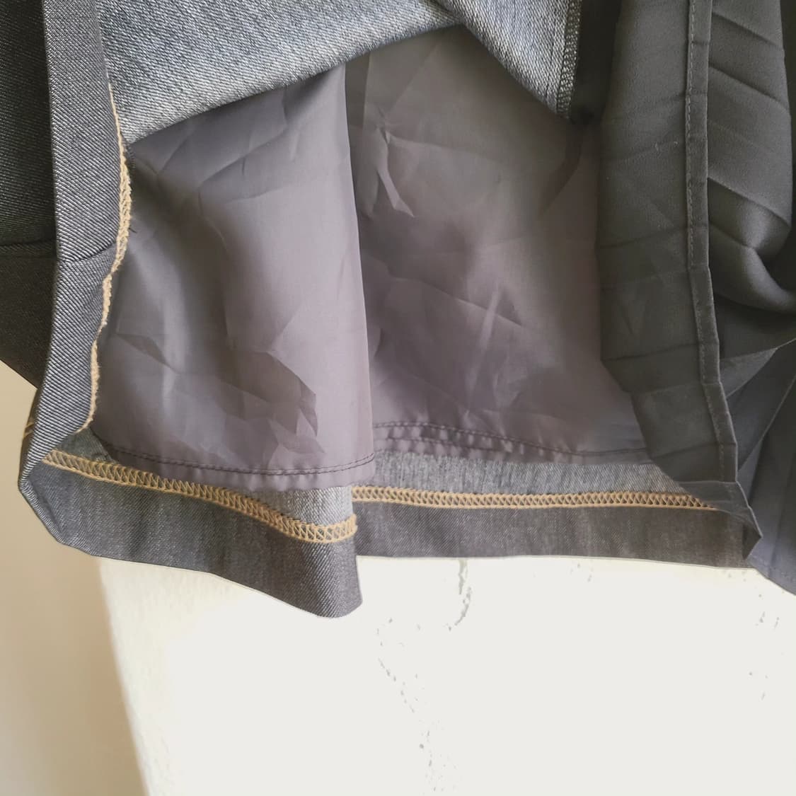 벨티드 흑청 데님 스커트 상품이미지4