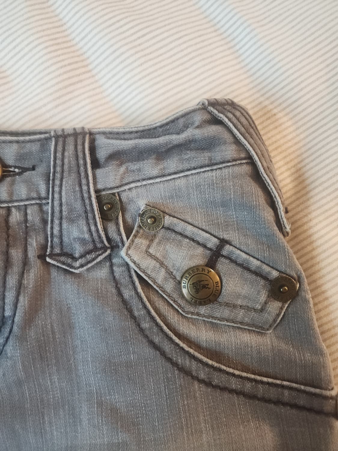 버버리 블루라벨 그레이 흑청 데님 미니 스커트 일본 빈티지 상품이미지5