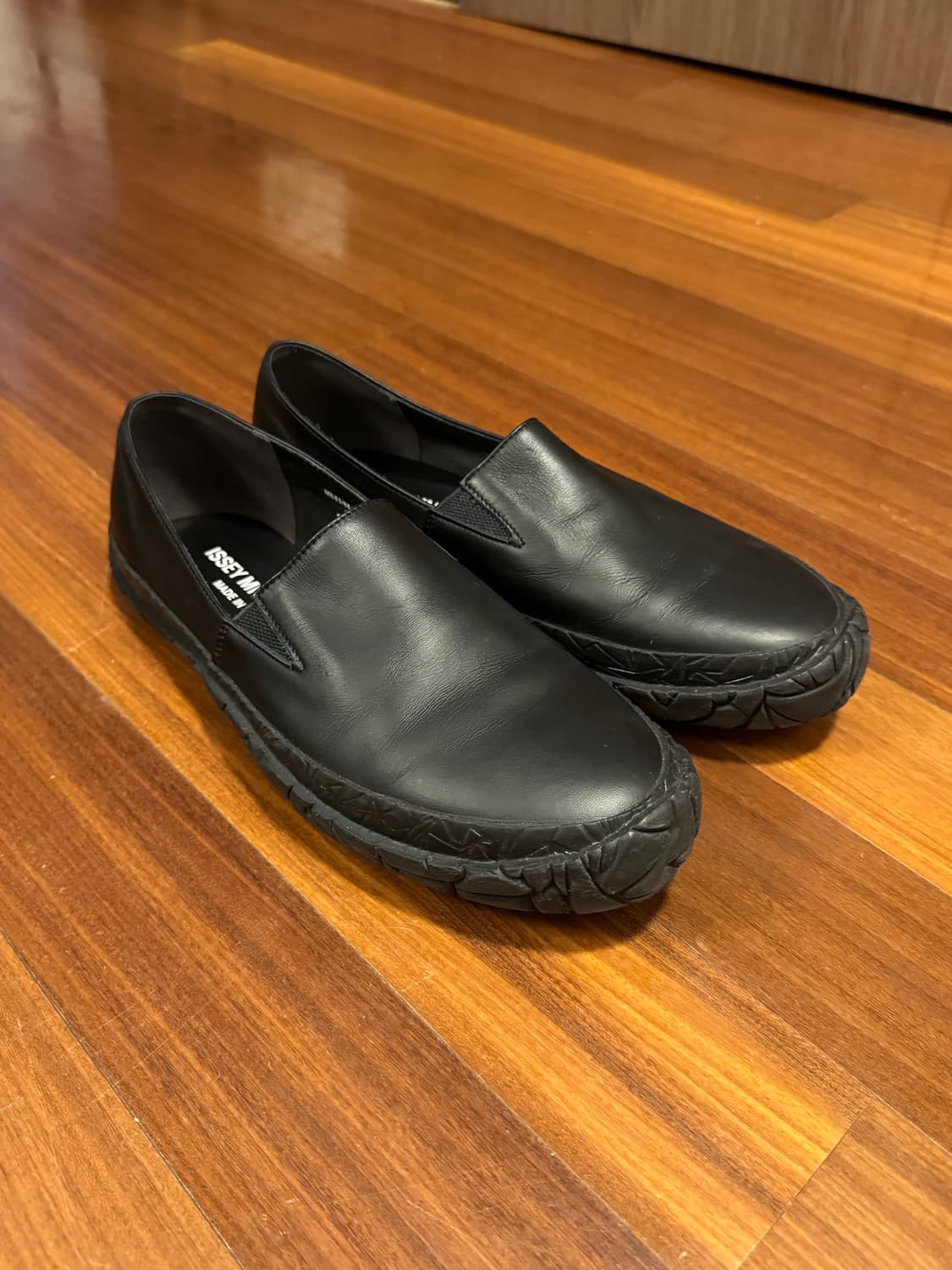 Issey Miyake MEN 레더 슬립온 상품이미지2