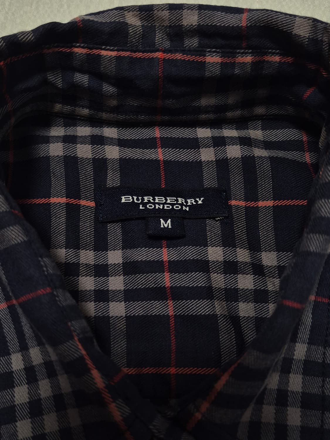 버버리 런던 네이비 노바 체크 코튼 셔츠 여성 95사이즈 상품이미지4