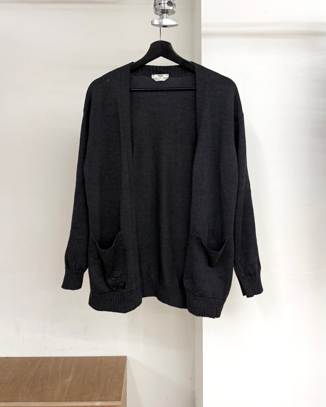 펜디 블랙 스웨터 가디건 상품이미지1