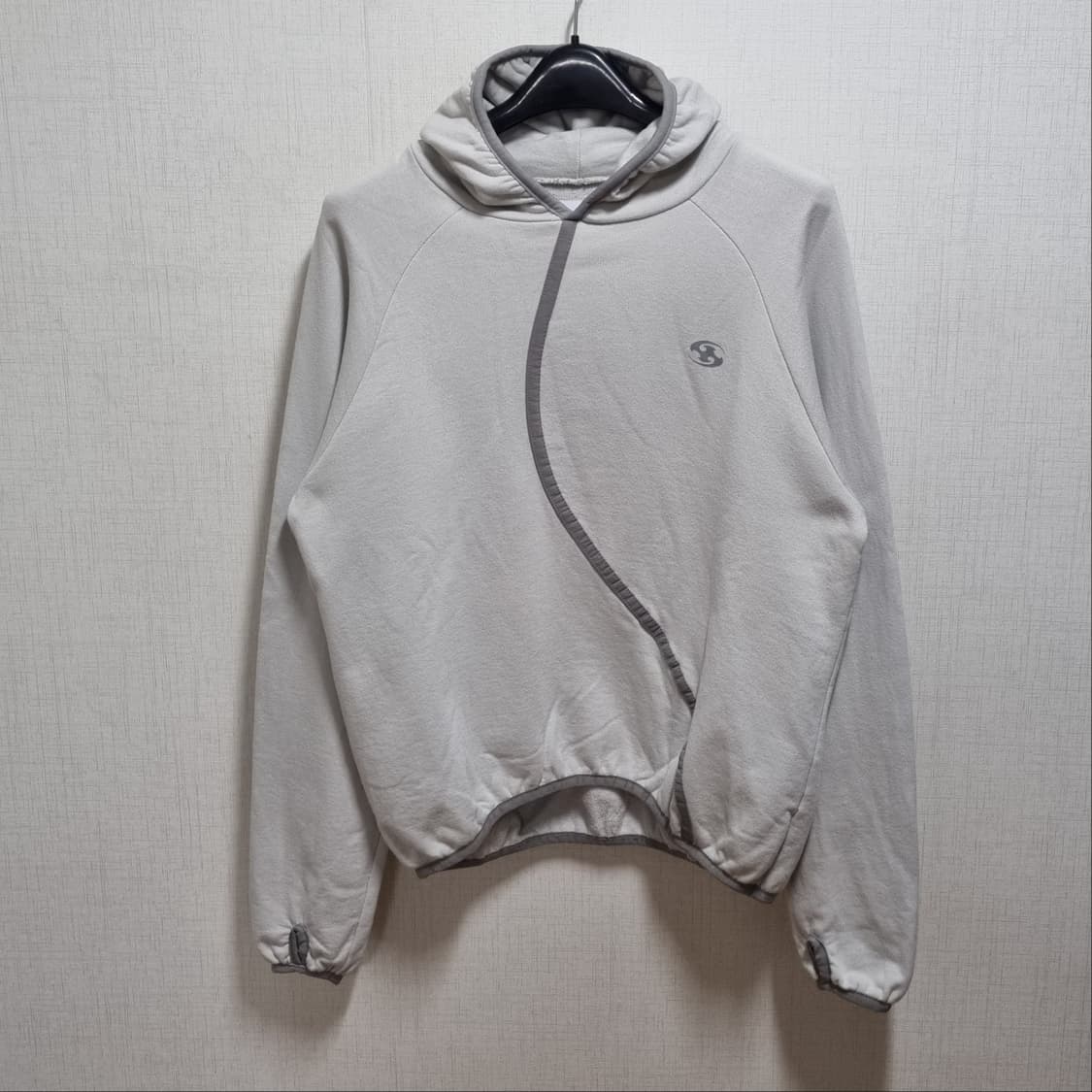 산산기어 테이프드 후드티 상품이미지1